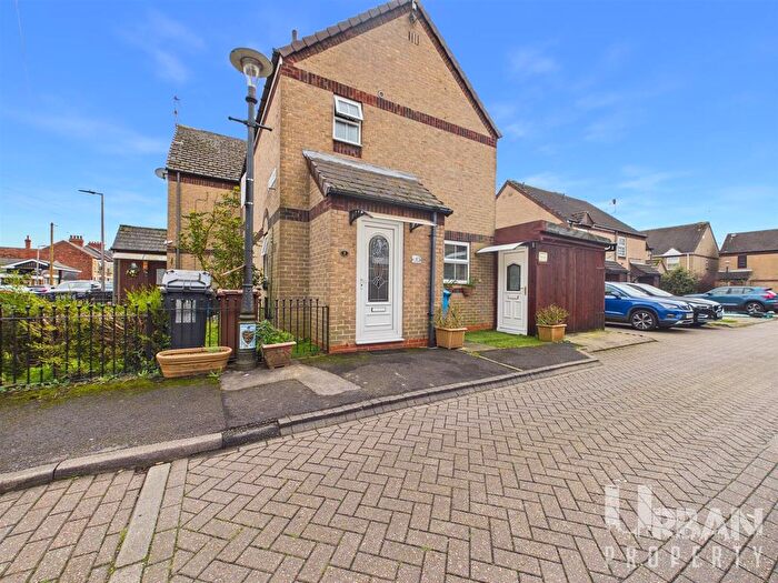 3 Bedroom Property For Sale In The Gardens, Hull, HU3