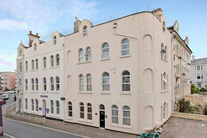 1 Bedroom Flat To Rent In Orchard Gardens, Teignmouth, Devon, TQ14