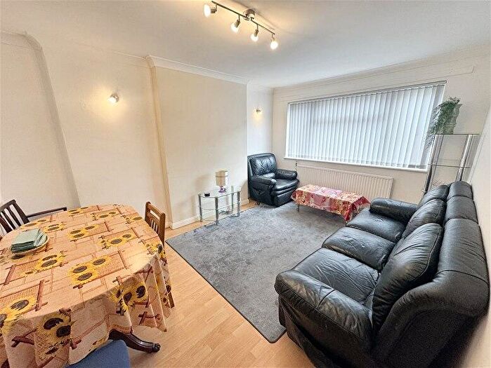 4 Bedroom House To Rent In Pickering Avenue, East Ham, E6