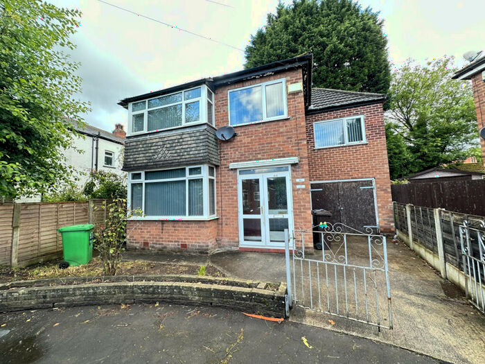 4 Bedroom Detached House To Rent In Park Range, Manchester, M14