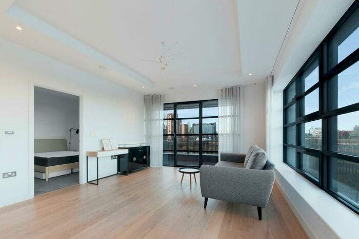 2 Bedroom Apartment To Rent In Bridgewater House, London City Island, London, E14