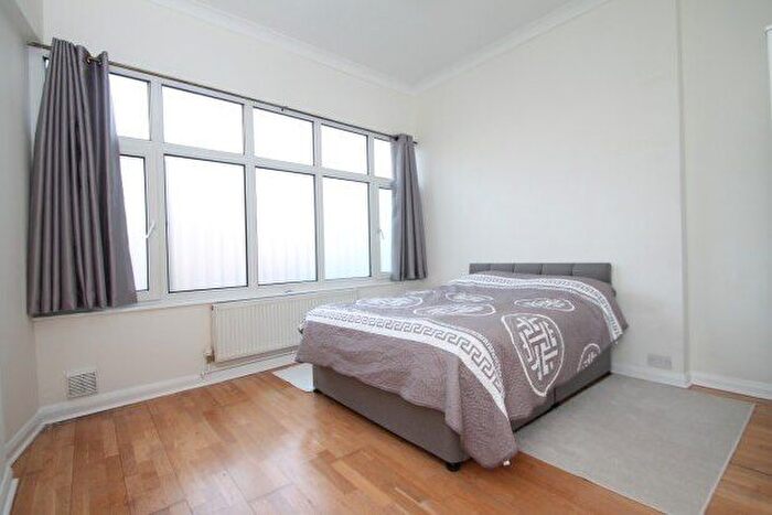 1 Bedroom Flat To Rent In Croydon Road, Beckenham, BR3