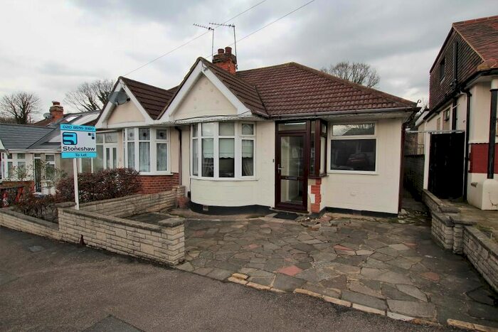 3 Bedroom Semi-Detached Bungalow To Rent In Hill Rise, Upminster, Essex, RM14