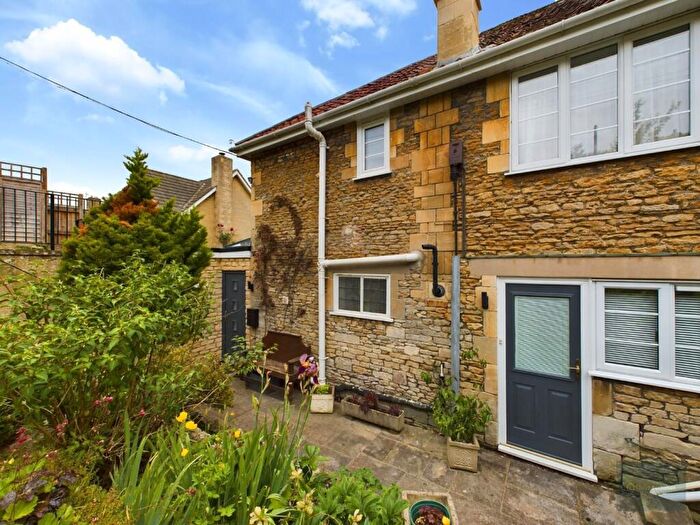 3 Bedroom House To Rent In Priory Park, Bradford-On-Avon, BA15