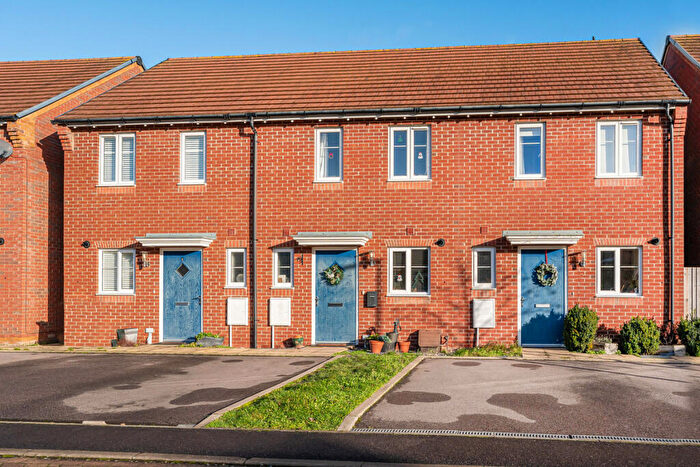 2 Bedroom Terraced House For Sale In Wynton Close, Didcot, OX11