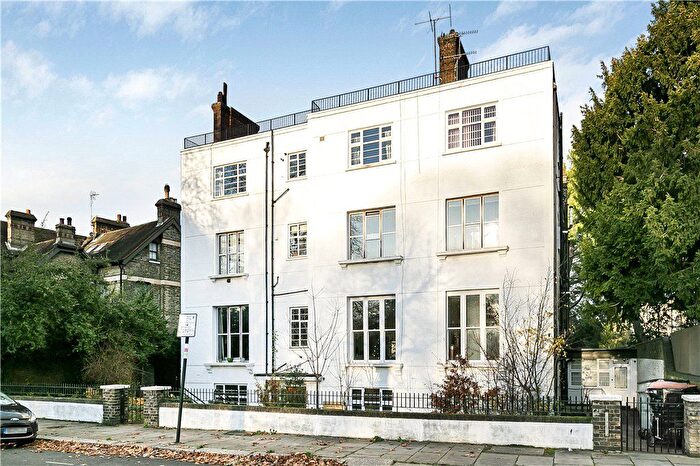 1 Bedroom Flat To Rent In Spencer Park, London, SW18