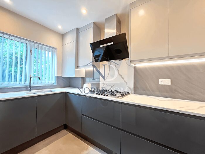 2 Bedroom Flat To Rent In Stucley Road, Hounslow, TW5