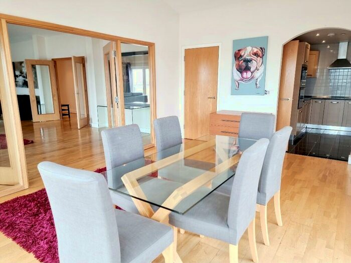 3 Bedroom Penthouse To Rent In Mast Quay, London, SE18