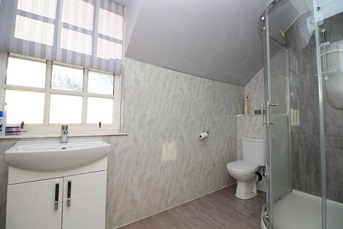 2 Bedroom Flat For Sale In Main Street, Kirknewton, EH27