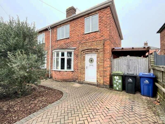 3 Bedroom Property To Rent In Sherwood Road, Grimsby, DN34