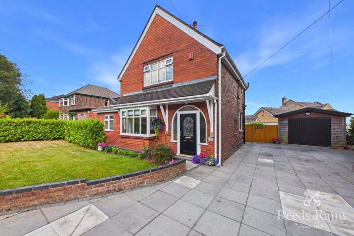 3 Bedroom Detached House For Sale In Congleton Road, Mow Cop, Stoke-on-Trent, Staffordshire, ST7