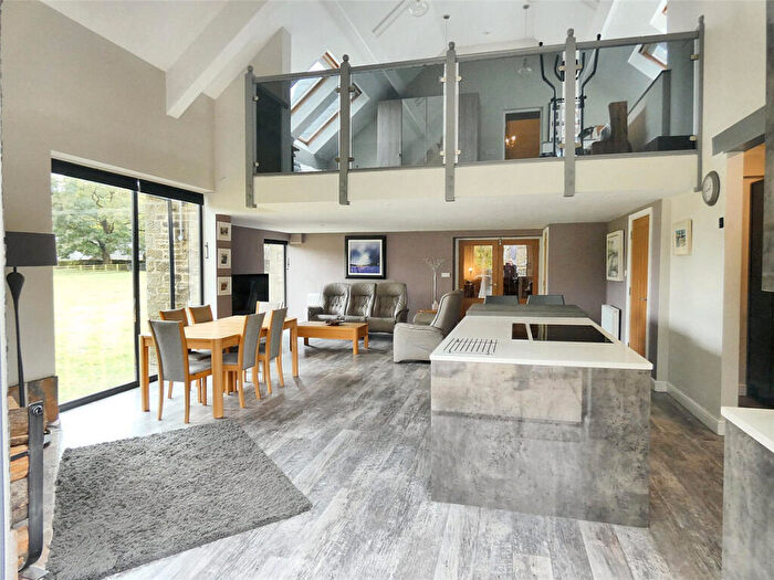 3 Bedroom Detached House For Sale In Arncliffe, Skipton, BD23