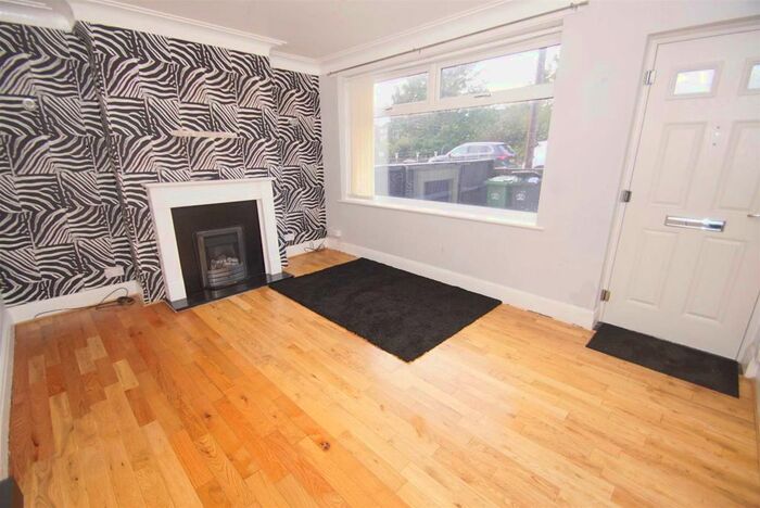 3 Bedroom Terraced House To Rent In Whitehall Road, Leeds, LS12