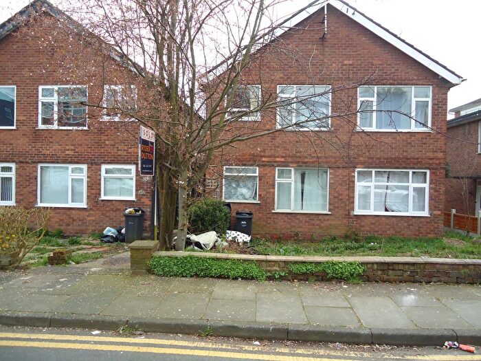 2 Bedroom Flat To Rent In Baguley Crescent, Middleton, Manchester, M24