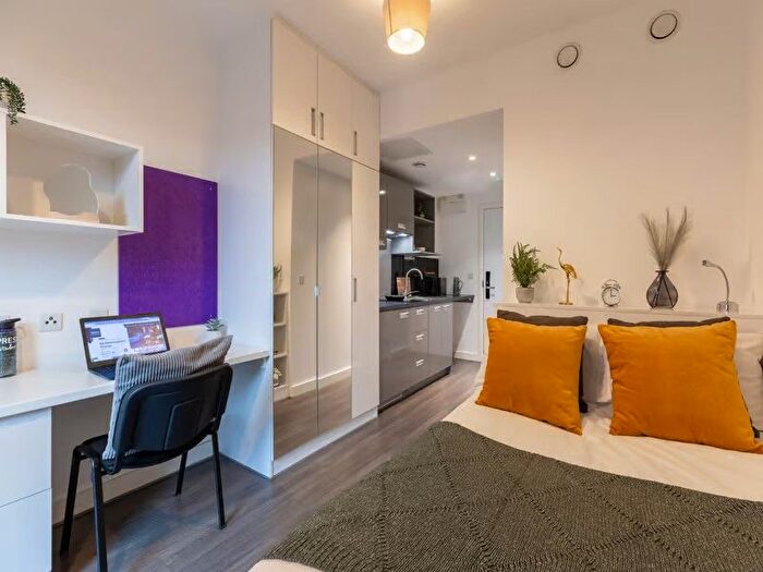 1 Bedroom Flat To Rent In Bromsgrove Street, Birmingham, B5