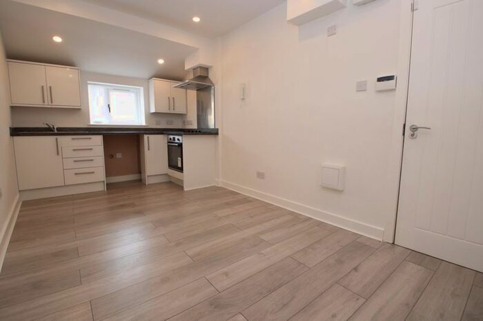 Property To Rent In Wash Lane, Bury, BL9