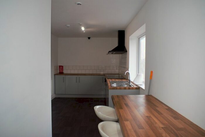 6 Bedroom Detached House To Rent In Dereham Road, Norwich NR5