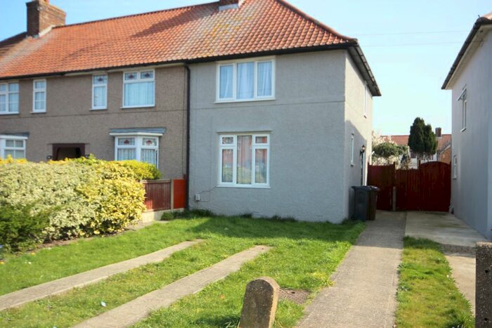 2 Bedroom End Of Terrace House To Rent In Halbutt Street, Dagenham, RM9