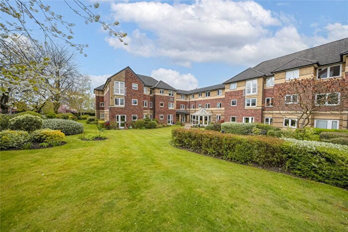 1 Bedroom Flat For Sale In Primrose Court, Primley Park View, Leeds, West Yorkshire, LS17