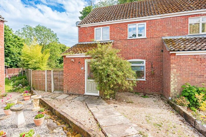 3 Bedroom End Of Terrace House For Sale In Wensum Court, Great Ryburgh, NR21