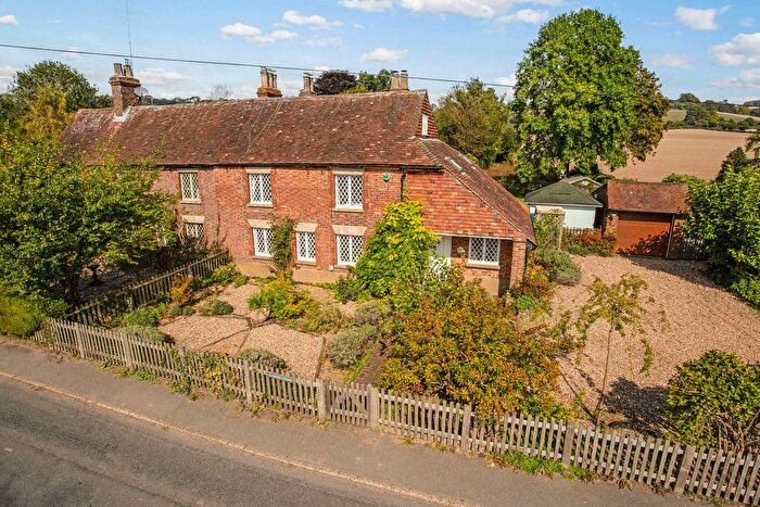 4 Bedroom Semi-Detached House For Sale In Heaverham Road, Kemsing, TN15