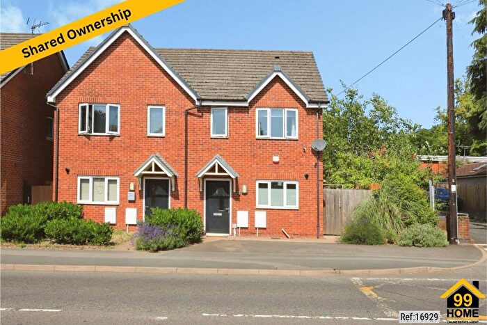 2 Bedroom Semi Detached House For Sale In Stourport Road, Worcestershire, DY11