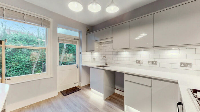 3 Bedroom Apartment To Rent In Heathville Road, Crouch Hill, London, N19
