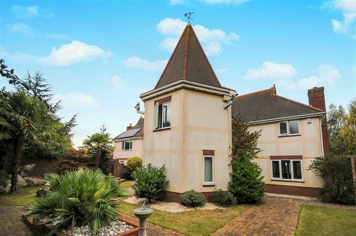 3 Bedroom Semi-Detached House To Rent In Broadoaks Crescent, Braintree, CM7