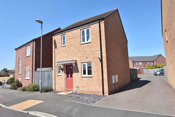 2 Bedroom Terraced House For Sale In Saltern Drive, PE11