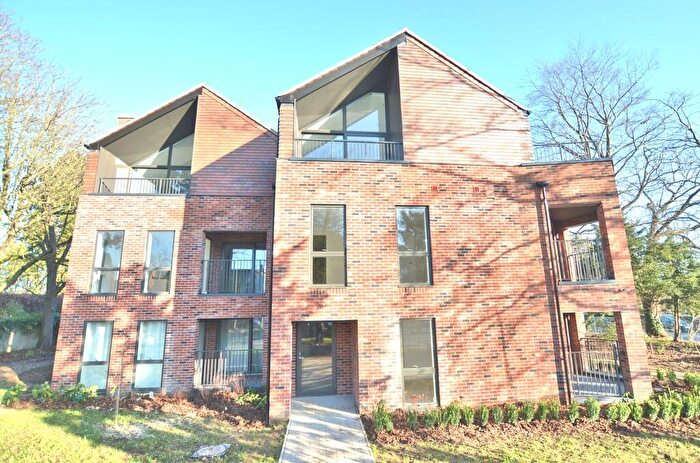 2 Bedroom Flat To Rent In Hills Road, Cambridge, CB2