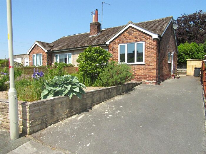 2 Bedroom Semi-Detached Bungalow For Sale In Chatsworth Grove, Boroughbridge, York, YO51