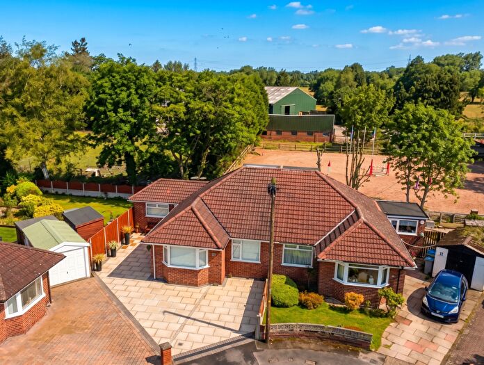 2 Bedroom Semi-Detached Bungalow For Sale In Romford Road, Sale, M33