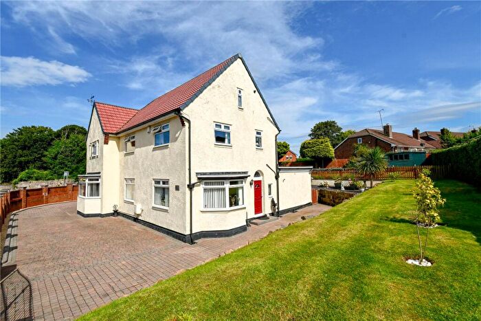 4 Bedroom Detached House For Sale In Pensby Road, Thingwall, Wirral, CH61