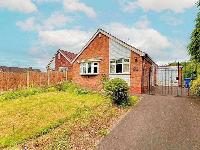 2 Bedroom Detached Bungalow For Sale In Cotwall End Road, The Straits, DY3