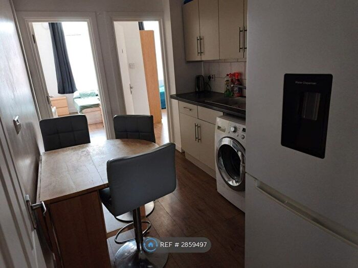 2 Bedroom Flat To Rent In Kensington, Liverpool, L7
