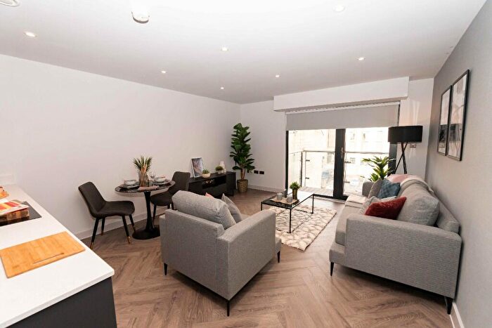 2 Bedroom Apartment To Rent In Duke Street, Liverpool, Merseyside, L1