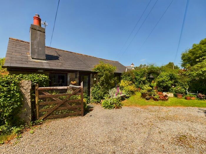 2 Bedroom Bungalow For Sale In Pulla Cross, Truro, TR4