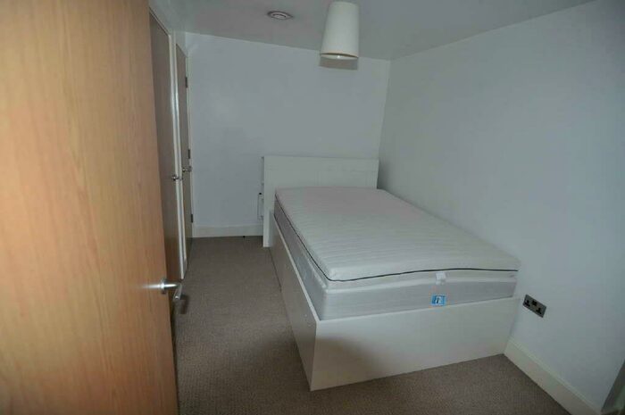 1 Bedroom Flat To Rent In Bridge Street, Bradford, BD1