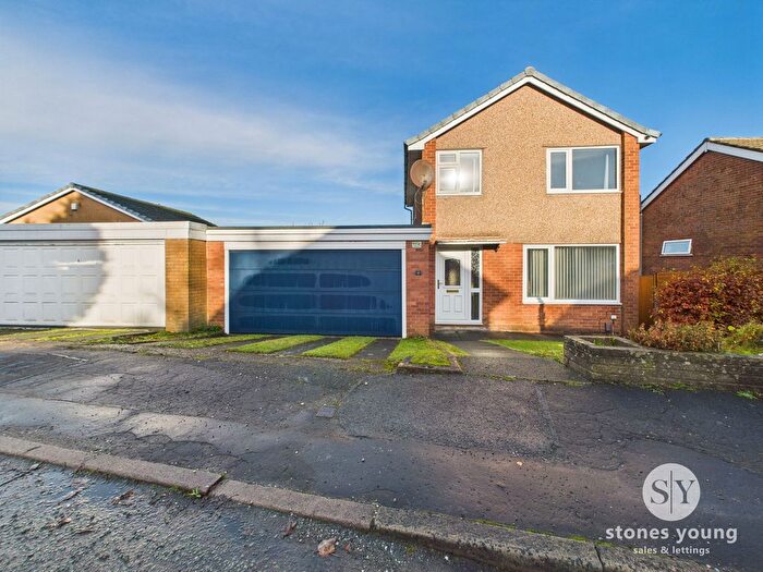 3 Bedroom Detached House For Sale In Kestrel Close, Blackburn, BB1