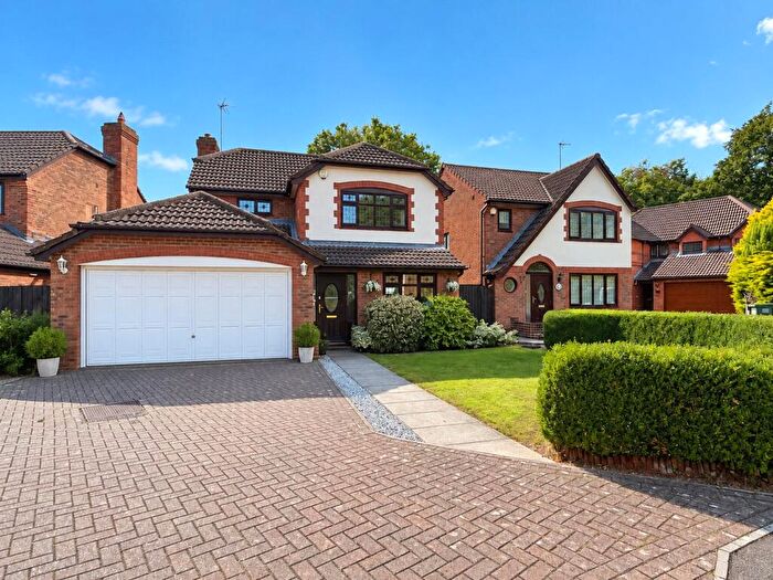 4 Bedroom Detached House For Sale In Lavender Close, Hailsham, BN27