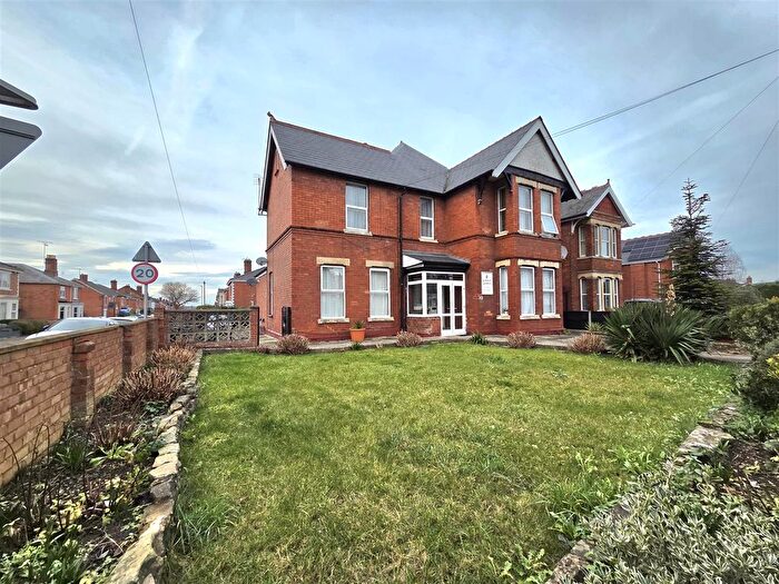 12 Bedroom Detached House For Sale In Stroud Road, Gloucester, GL1