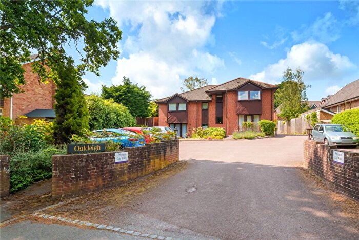 1 Bedroom Retirement Property For Sale In Lightwater Road, Lightwater, Surrey, GU18