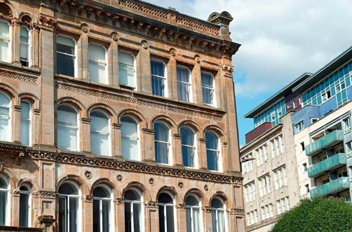 1 Bedroom Flat For Sale In Ingram Street, Glasgow, Glasgow City, G1