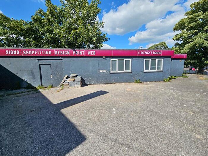 Property To Rent In Fairfax Drive, Westcliff-On-Sea, SS0