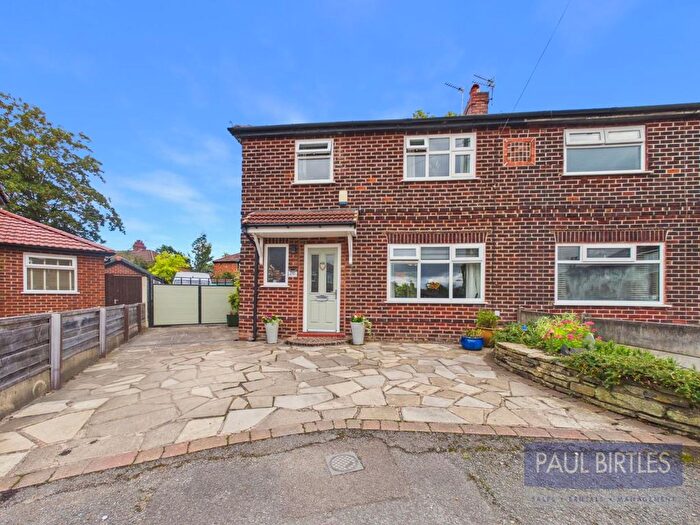 3 Bedroom Semi Detached House For Sale In Wentworth Avenue, Urmston, Trafford, M41