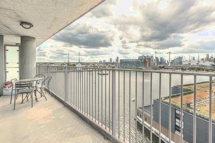3 Bedroom Apartment To Rent In Coral Apartments, Royal Victoria Dock, E16