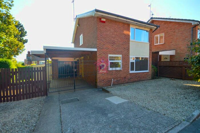 3 Bedroom Detached House To Rent In Ullswater Close, Halfway, Sheffield, S20