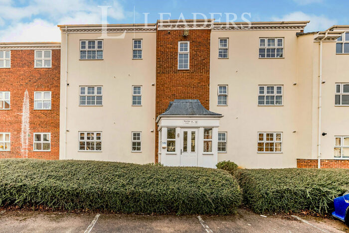 2 Bedroom Apartment To Rent In Moorhen Court, Aylesbury, HP19