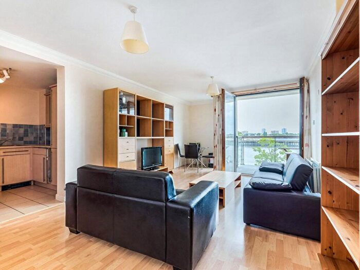 2 Bedroom Apartment To Rent In Shackleton Court, Maritime Quay, E14