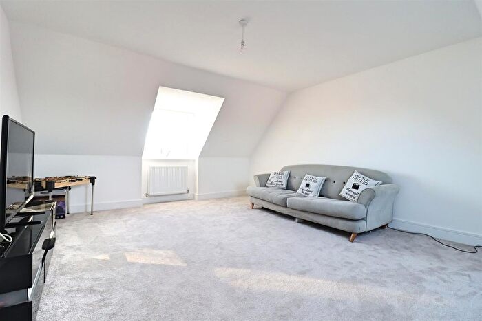 5 Bedroom Detached House For Sale In Goodwin Close, Braintree, CM7